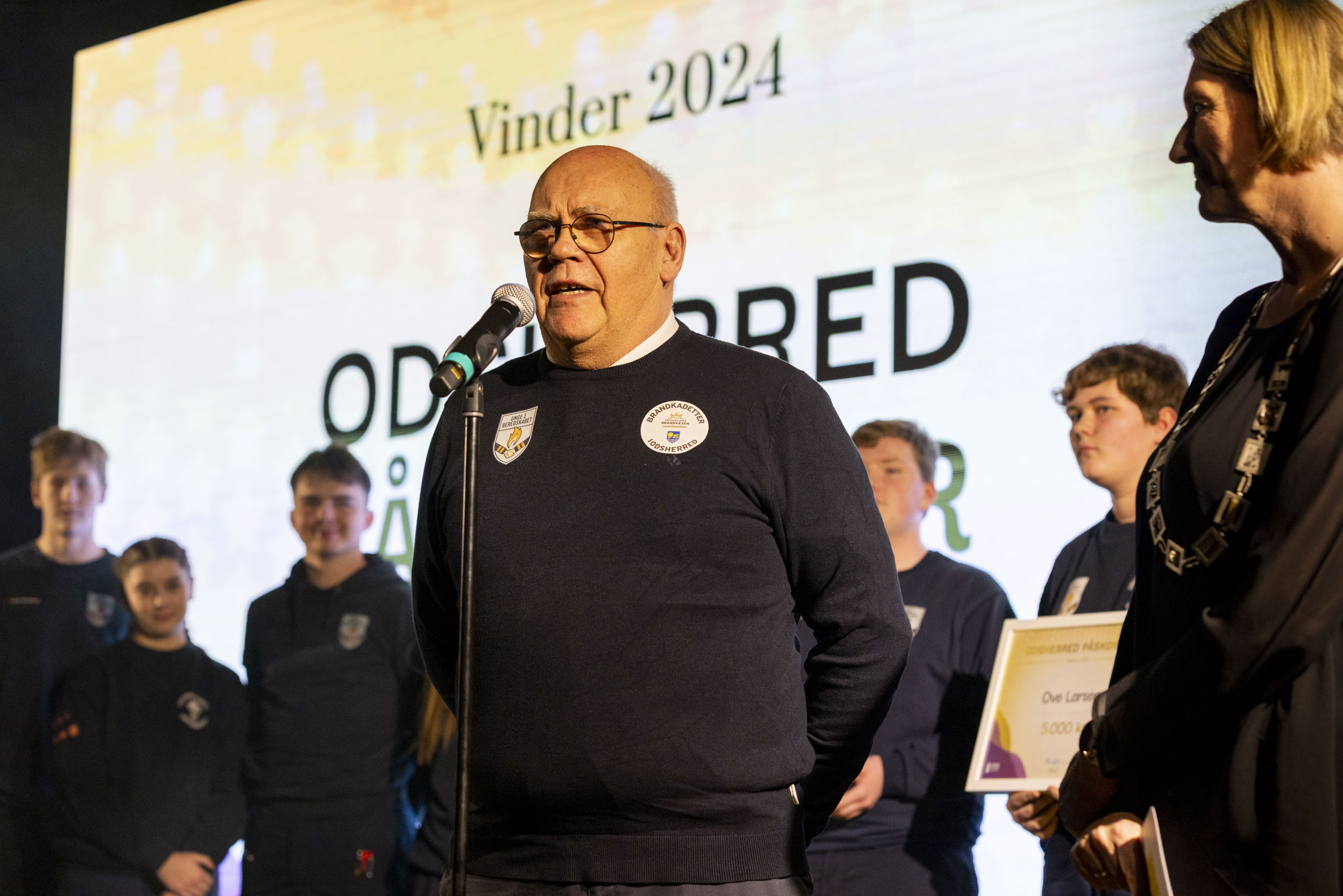 Ove Larsen holder takketale