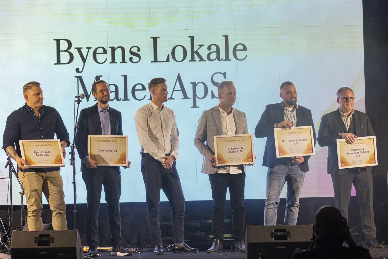 Virksomhedsejerne, der har fået Gazeller i 2024, står på scenen